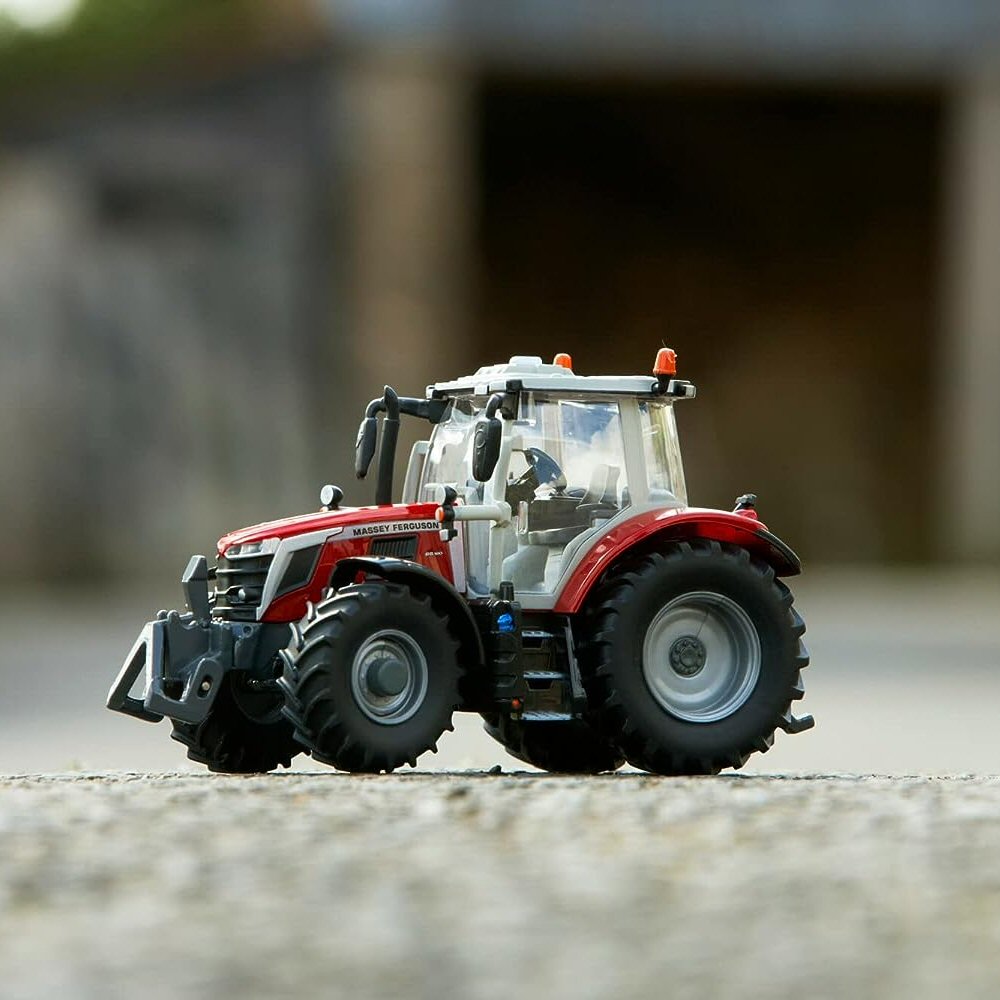 Britains 1:32 Massey Ferguson 6S.180 Tractor Toy