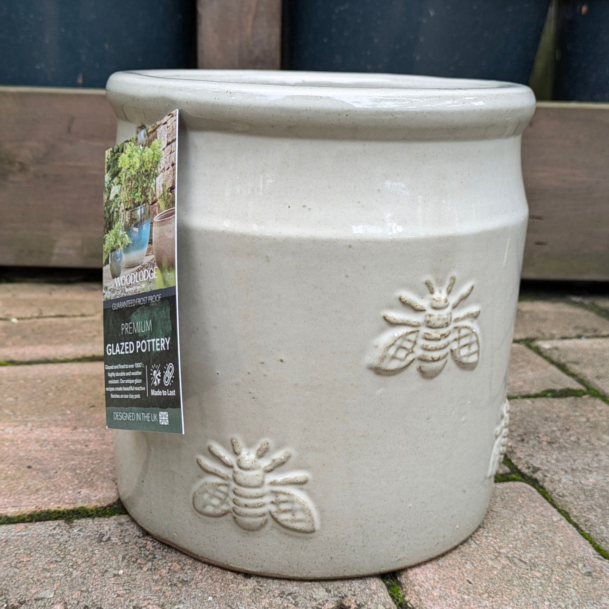 Woodlodge 19cm Cream Bee B Glazed Pot - YBEE4CR19