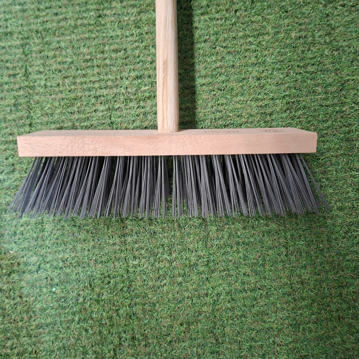 Green Key Paving Brush Long Wooden Handle