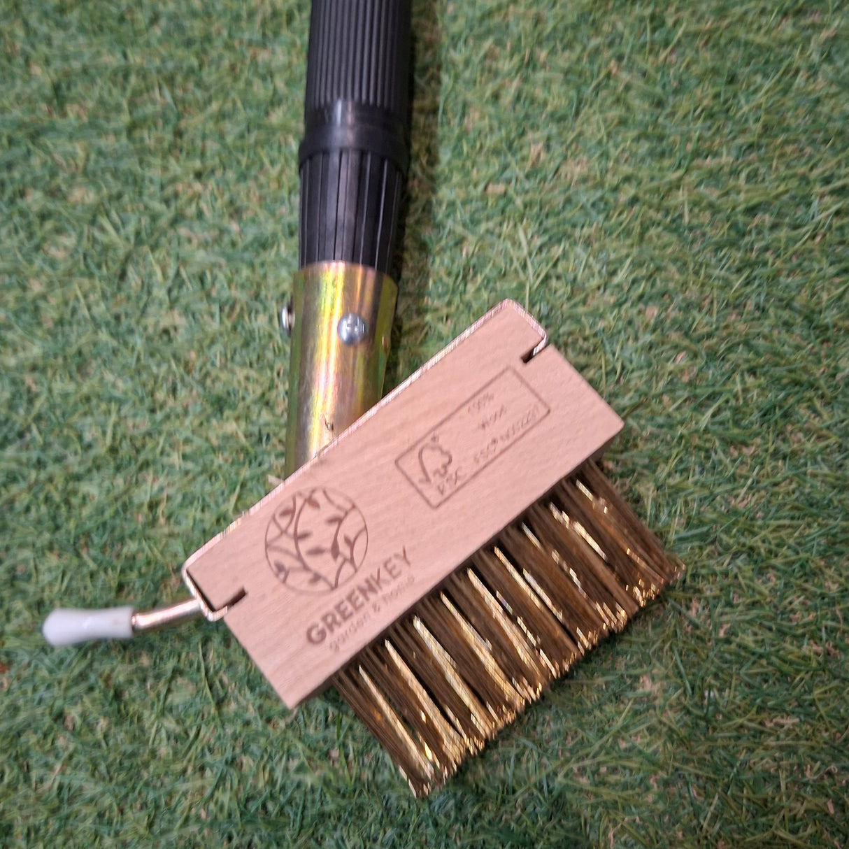 Green Key Telescopic Wire Block Paving Brush