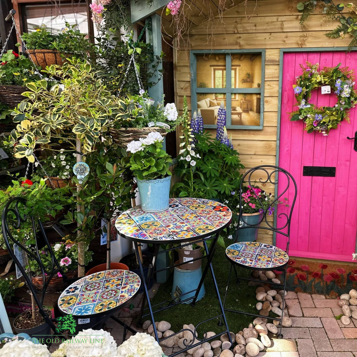 Decoris Braga 2-Seater Round Mosaic Tile Iron Bistro Set