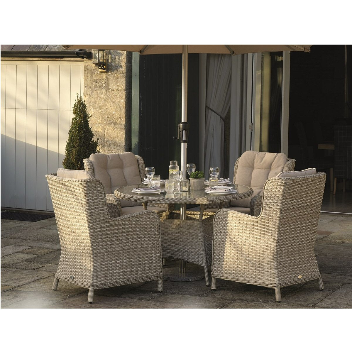 Bramblecrest Chedworth 4 Seater Round Dining Suite Sandstone