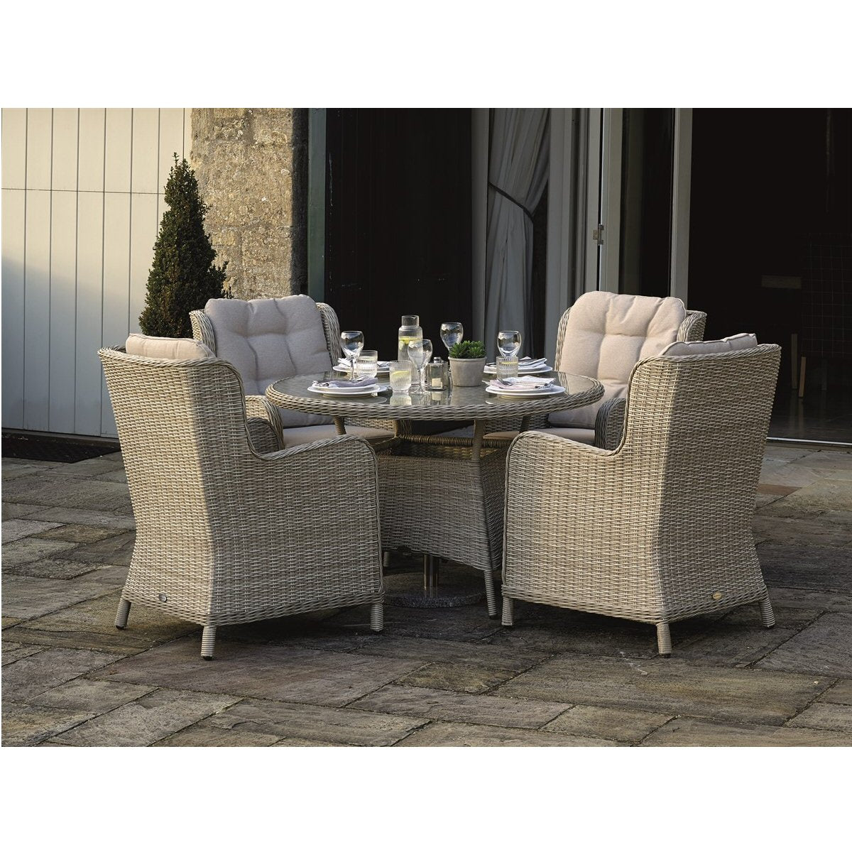 Bramblecrest Chedworth 4 Seater Round Dining Suite Sandstone