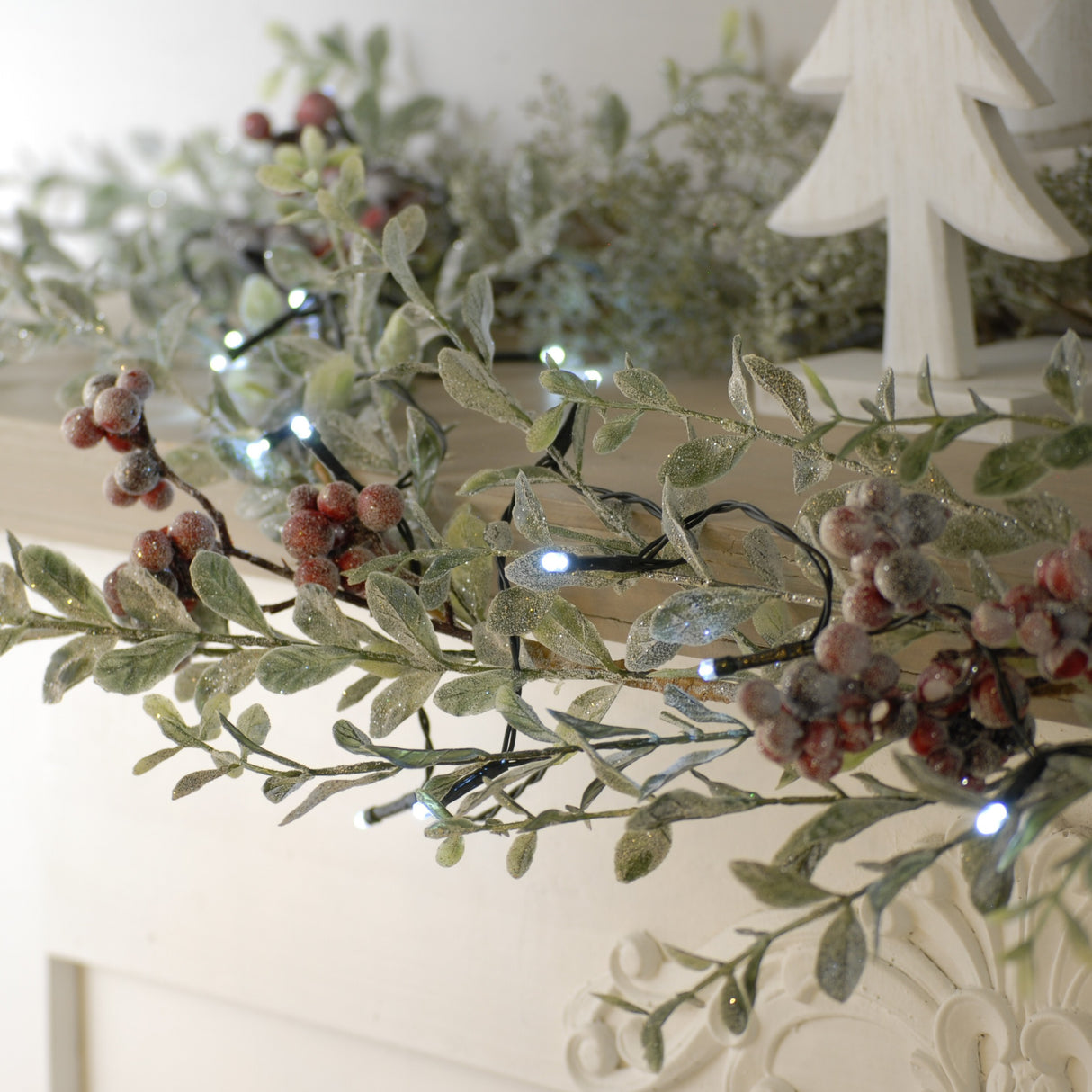 Festive 400 Cool White LED Battery String Lights