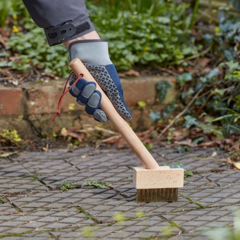 Smart Garden Useful Short Reach Patio Brush