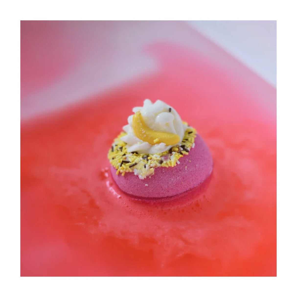 Bomb Cosmetics 160g Banana Delight Bath Blaster