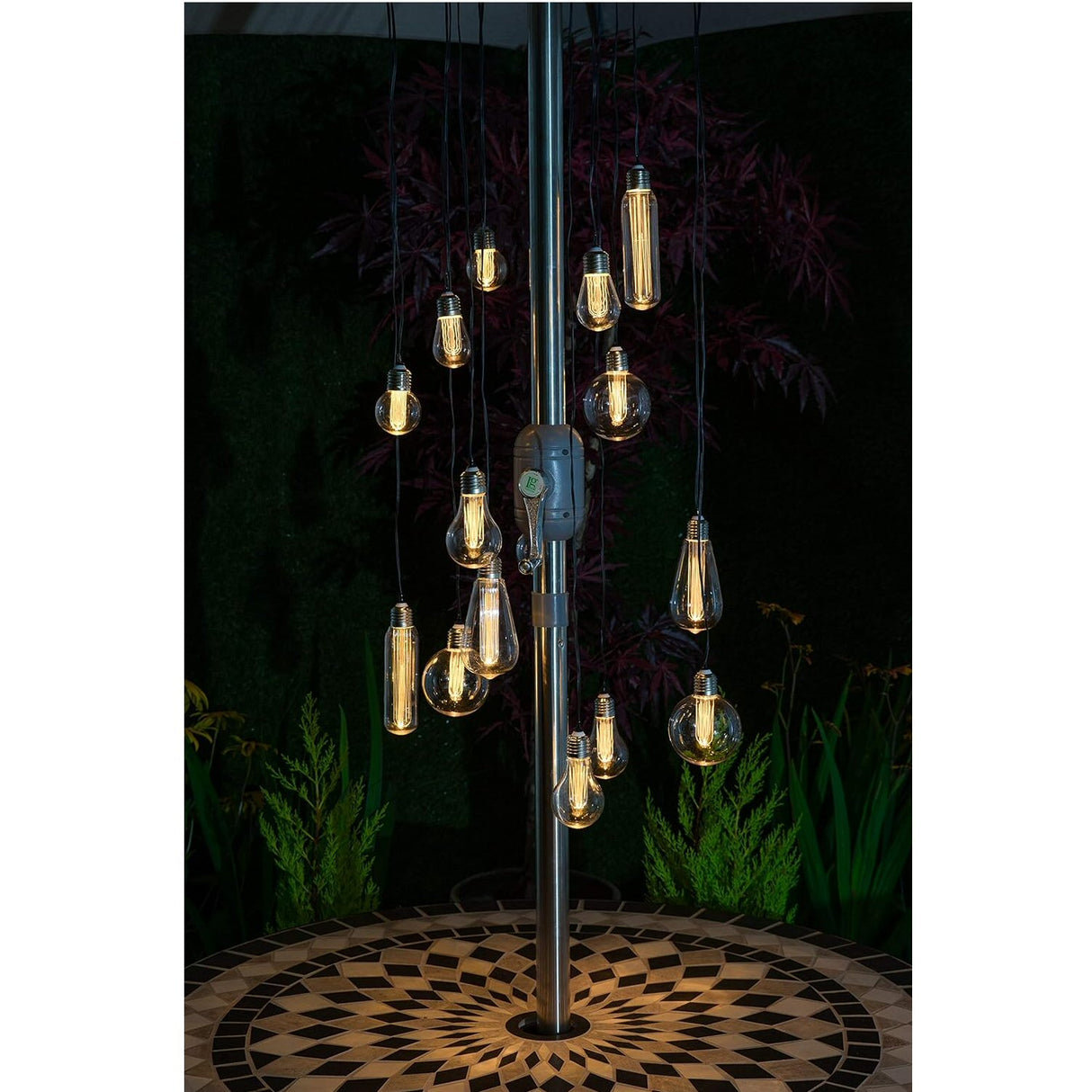 Noma The Bulb Chandelier Garden Lighting