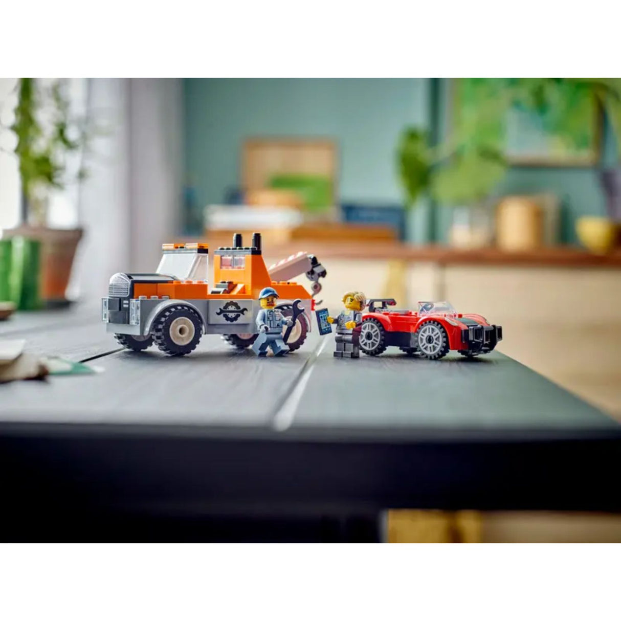 LEGO City Tow Truck & Sports Car Repair