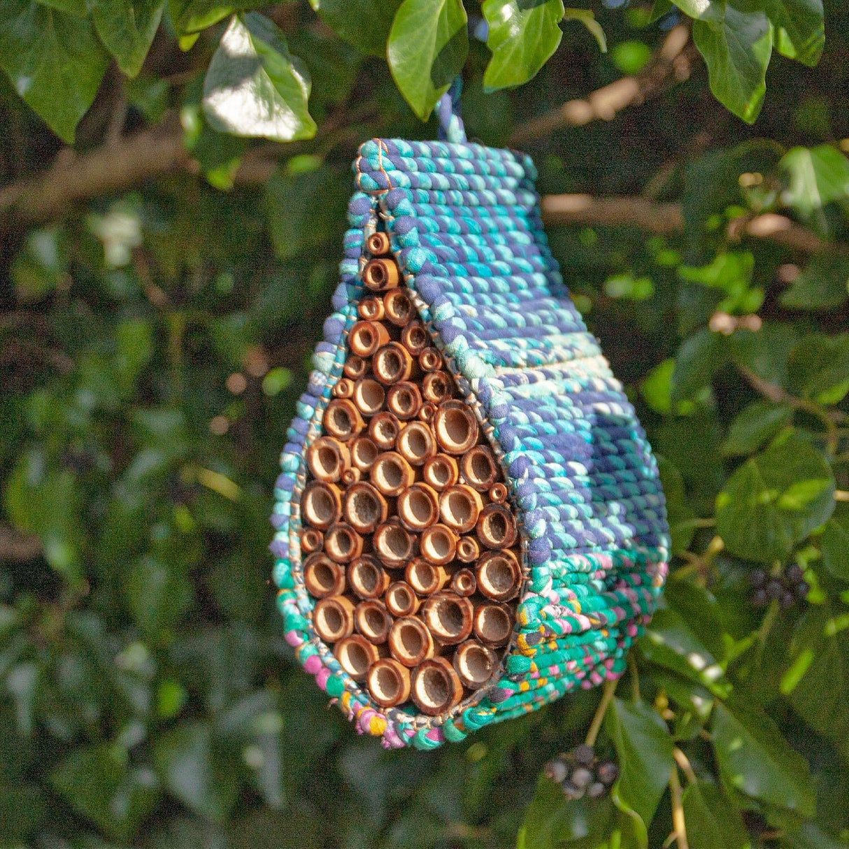 Wildlife World Artisan Insect & Bee Hotel (Colour Varies)