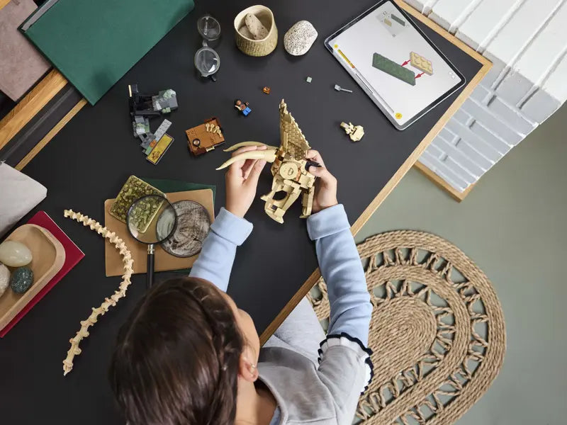 LEGO Jurassic World Dinosaur Fossils: Triceratops Skull