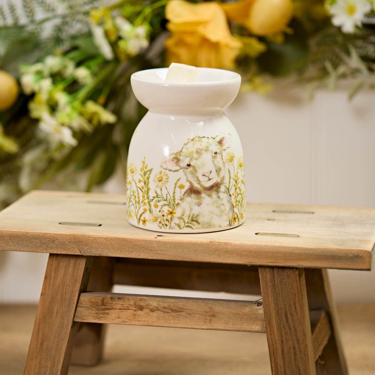 Richard Langs Floral Lamb Wax Melt Burner - 7ED100