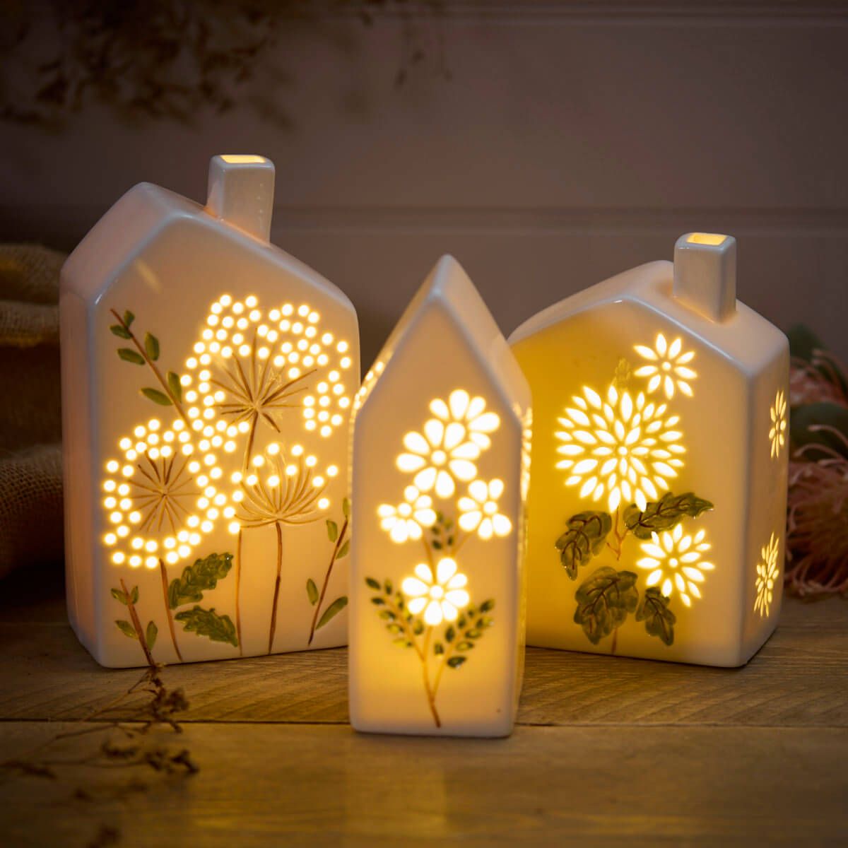Richard Langs Ceramic Cut Out Flower Detail LED Light Ornament - 7EW200