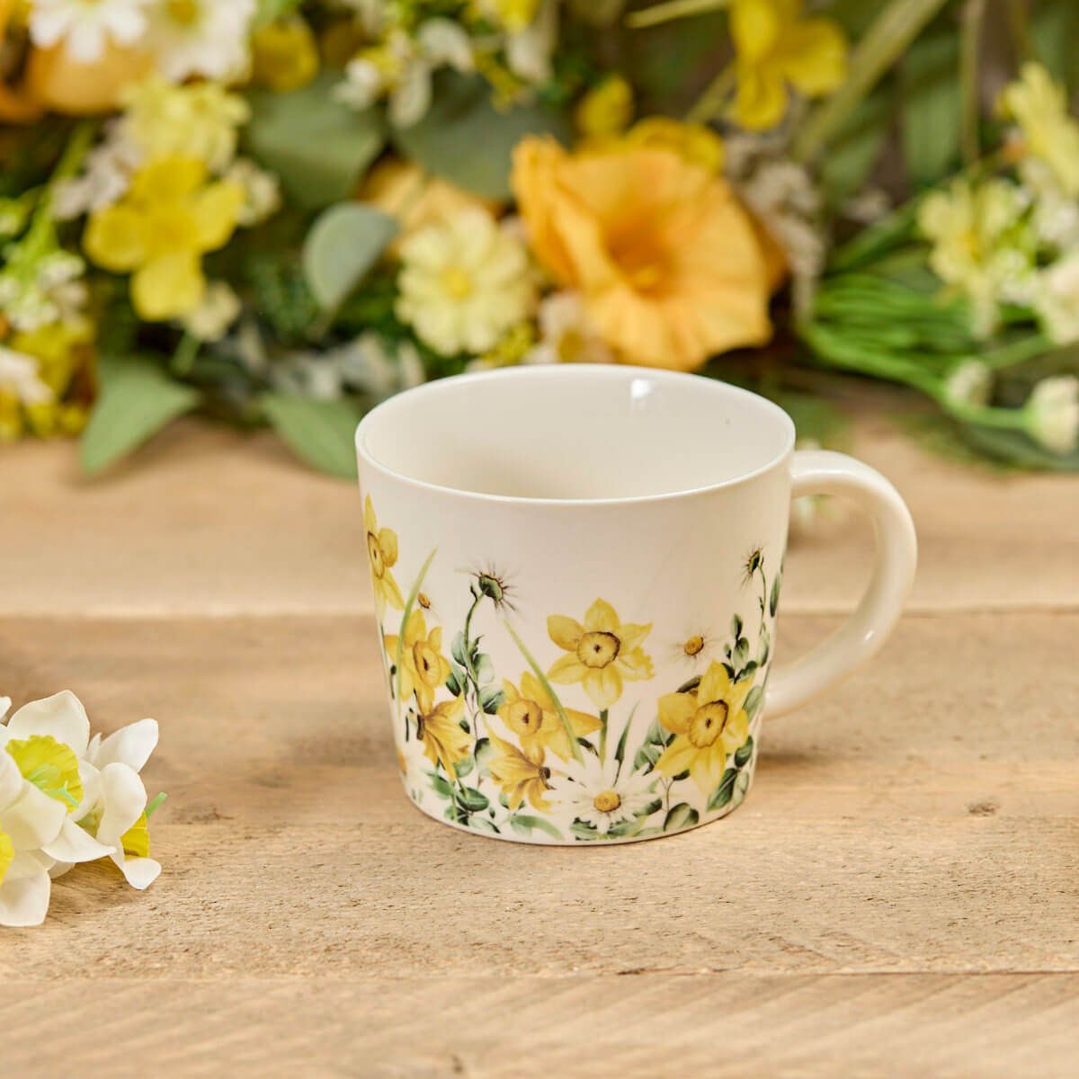 Richard Langs Daffodil & Daisy Floral Wrap Stoneware Mug - 7FD156