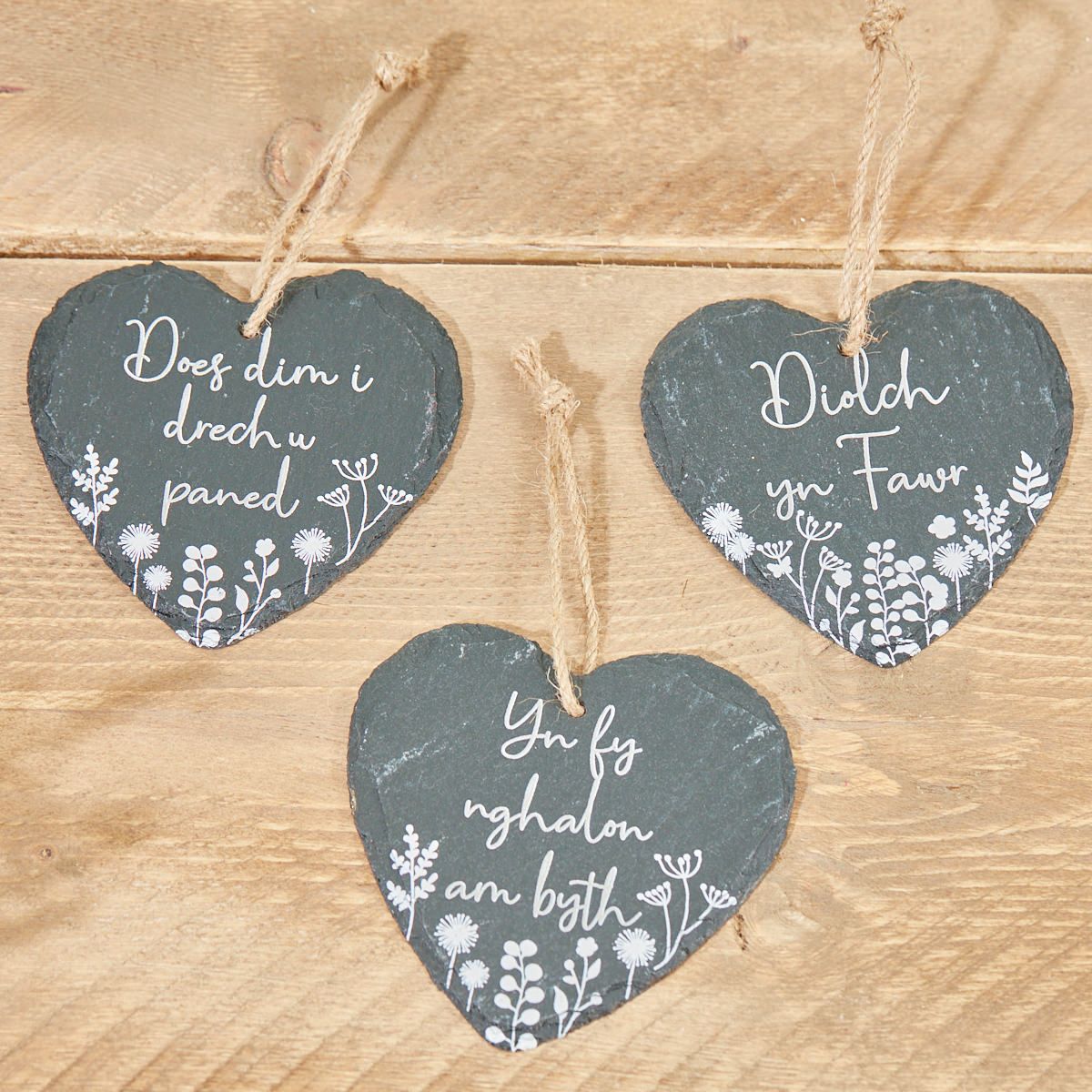 Richard Langs 10cm Welsh Heart Slate Hanging Sign (Choice of 6)