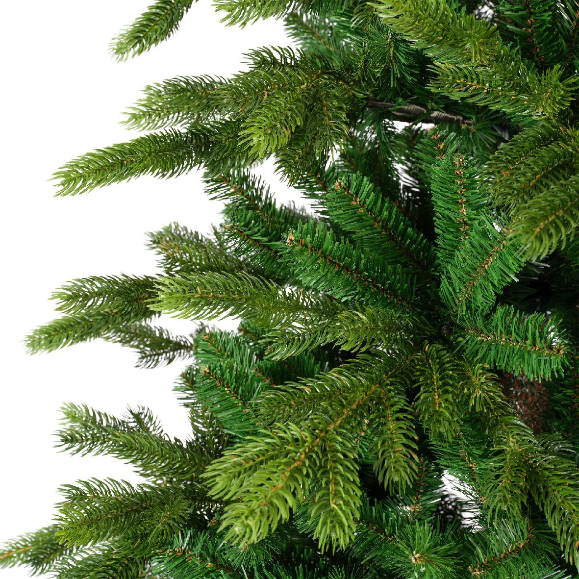 Everlands 2.1m (7ft) Galloway Spruce Artificial Christmas Tree