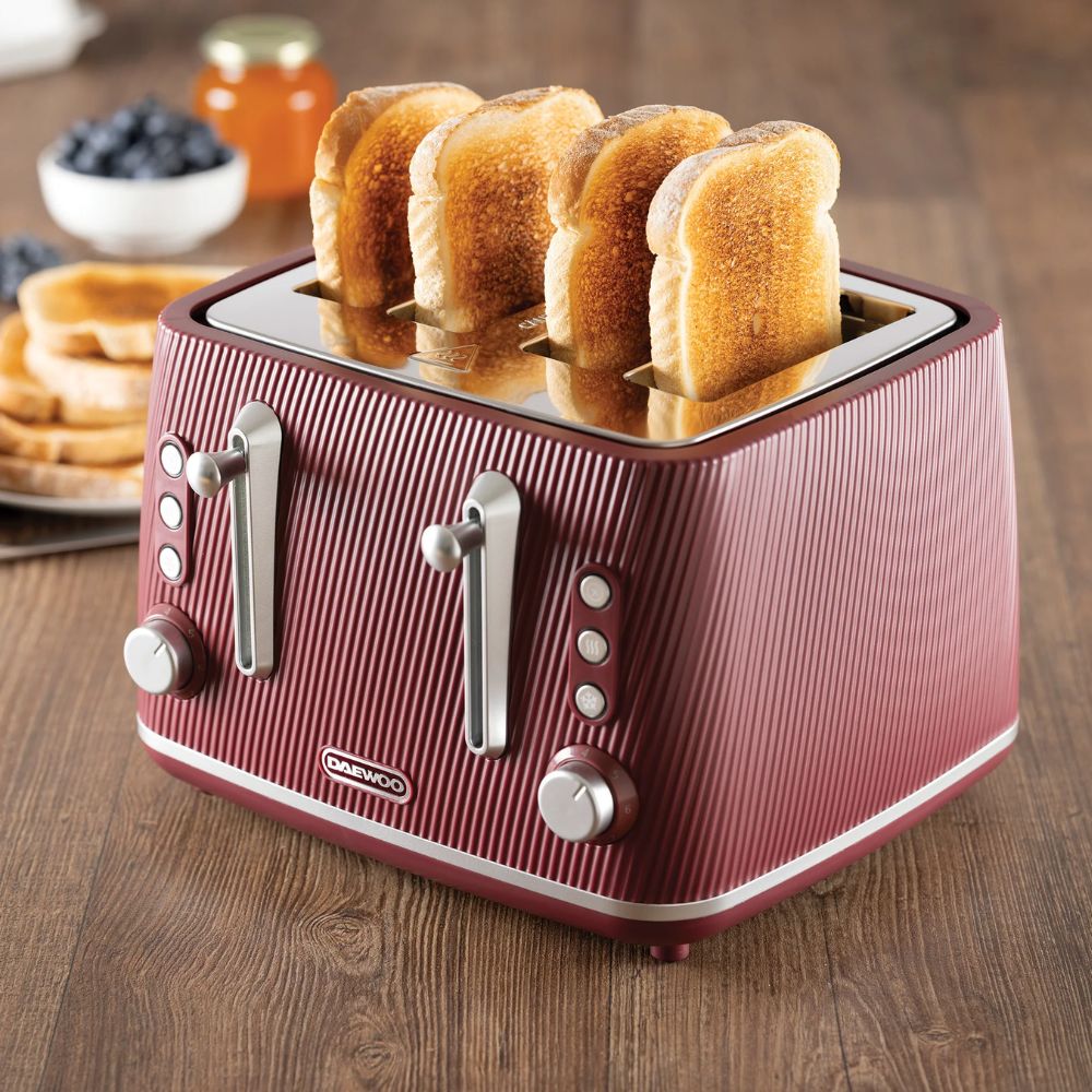 Daewoo Cascade 4 Slice Toaster - Ruby Red