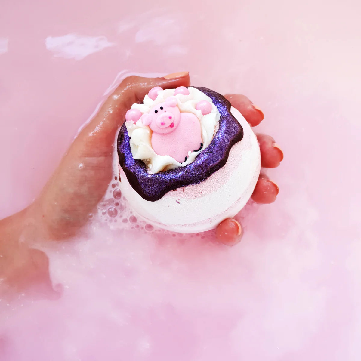 Bomb Cosmetics Piggy In The Middle Bath Blaster