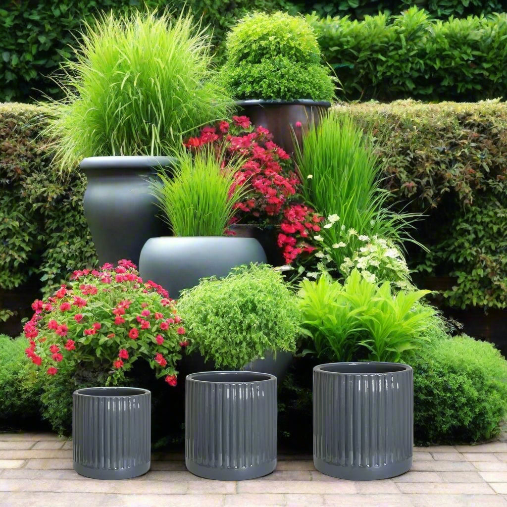 Ivyline 27cm Snowshill Slate Grey Planter