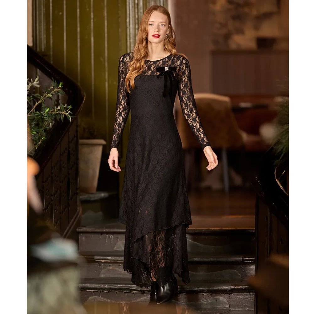 Joe Browns Sylvie Lace Dress With Brooch - Black