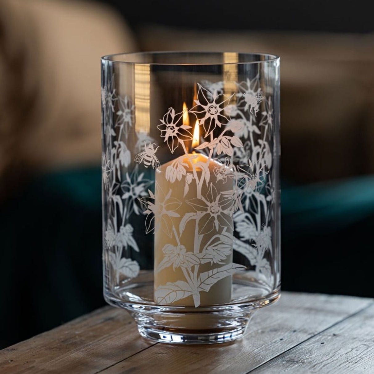 Dartington Bloom Hurricane Bees and Stars Flowers