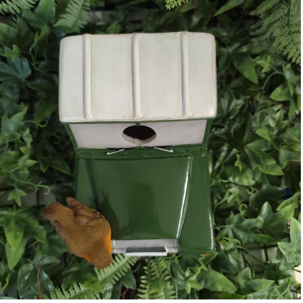 Vivid Arts 17.5cm Classic Land Rover Defender Birdhouse - XBC-BH84-D