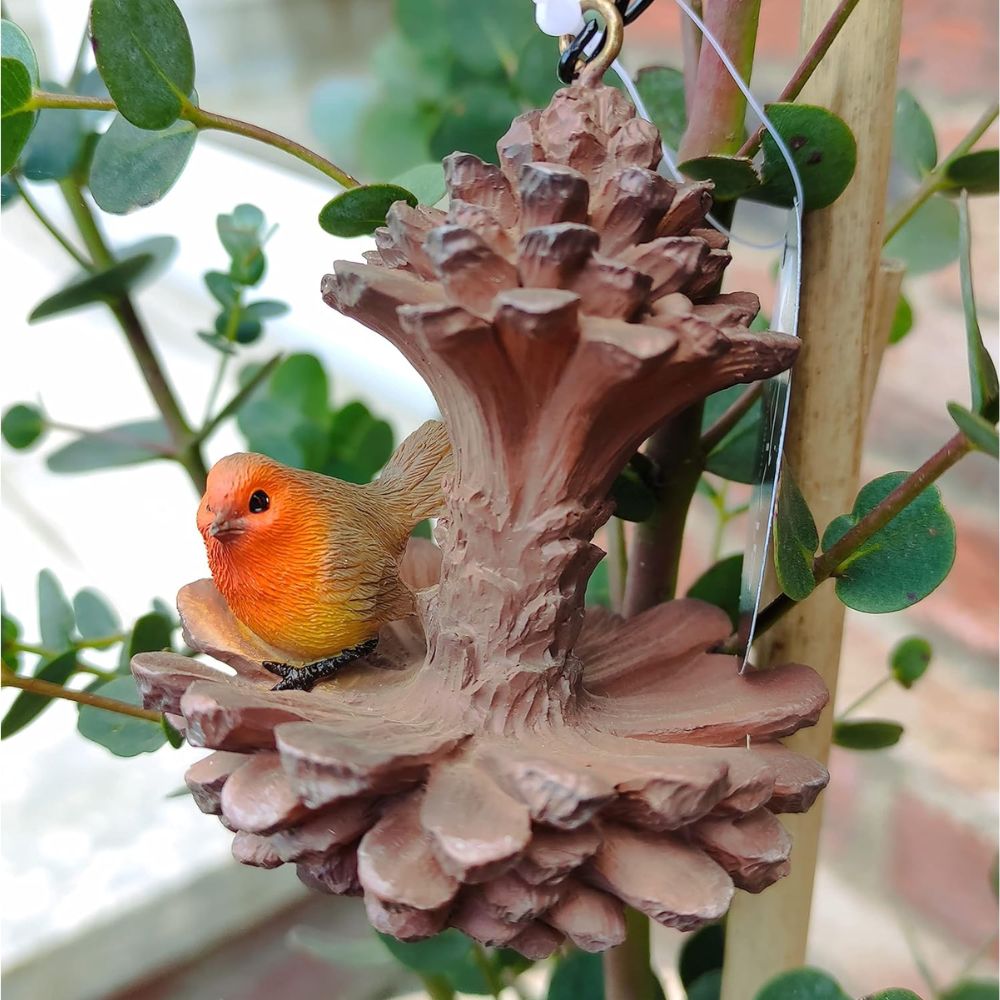 Vivid Arts 7.8cm Hanging Mini Robin In Pine cone