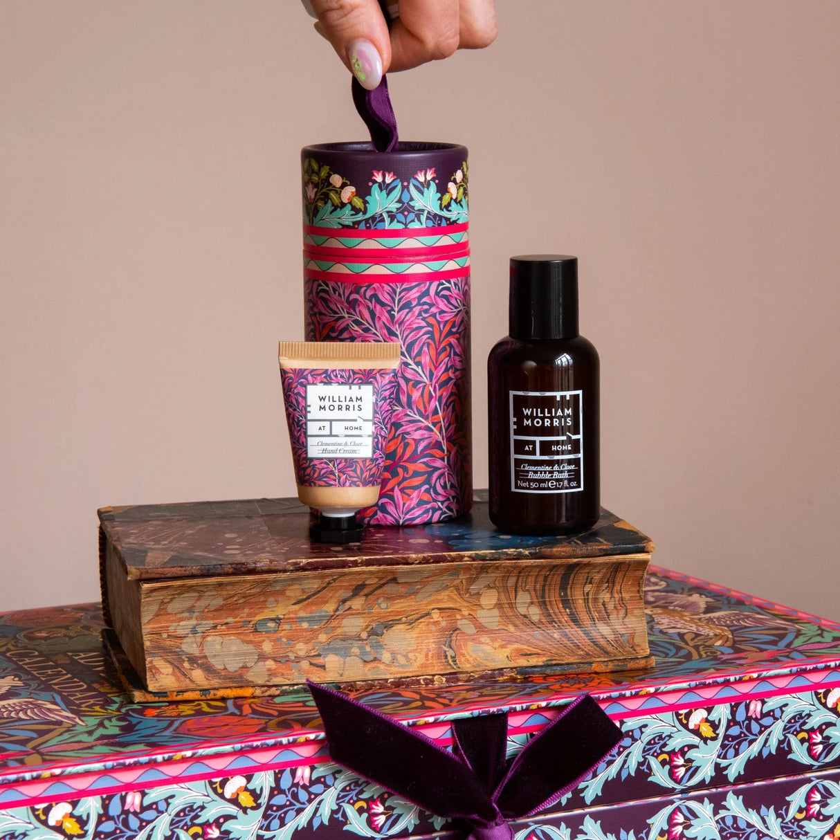 William Morris Bird & Yare Festive Drum Gift Set