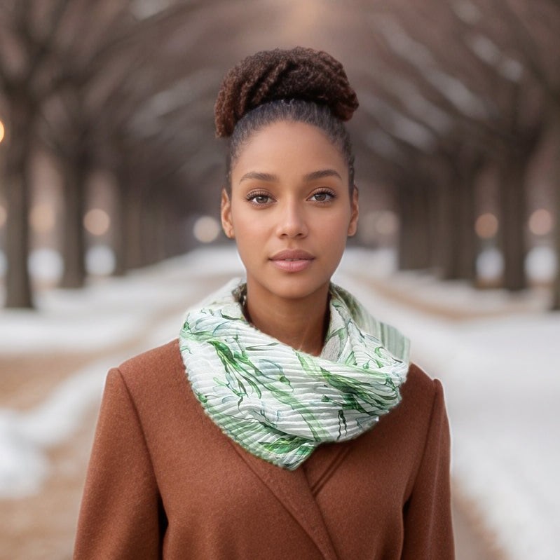 Black Ginger Snowdrop Magnetic Neck Scarf - White