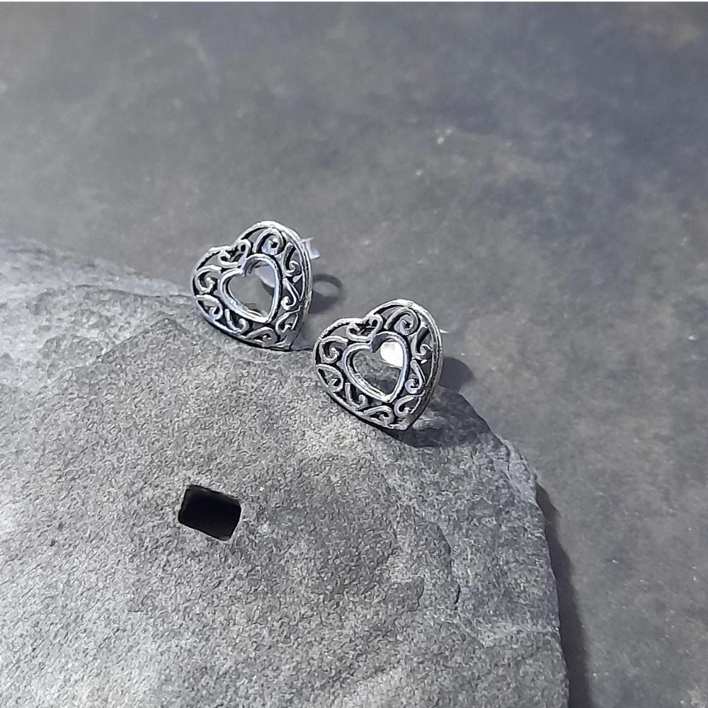 Blue Lily Silver Filligree Heart Stud Earring
