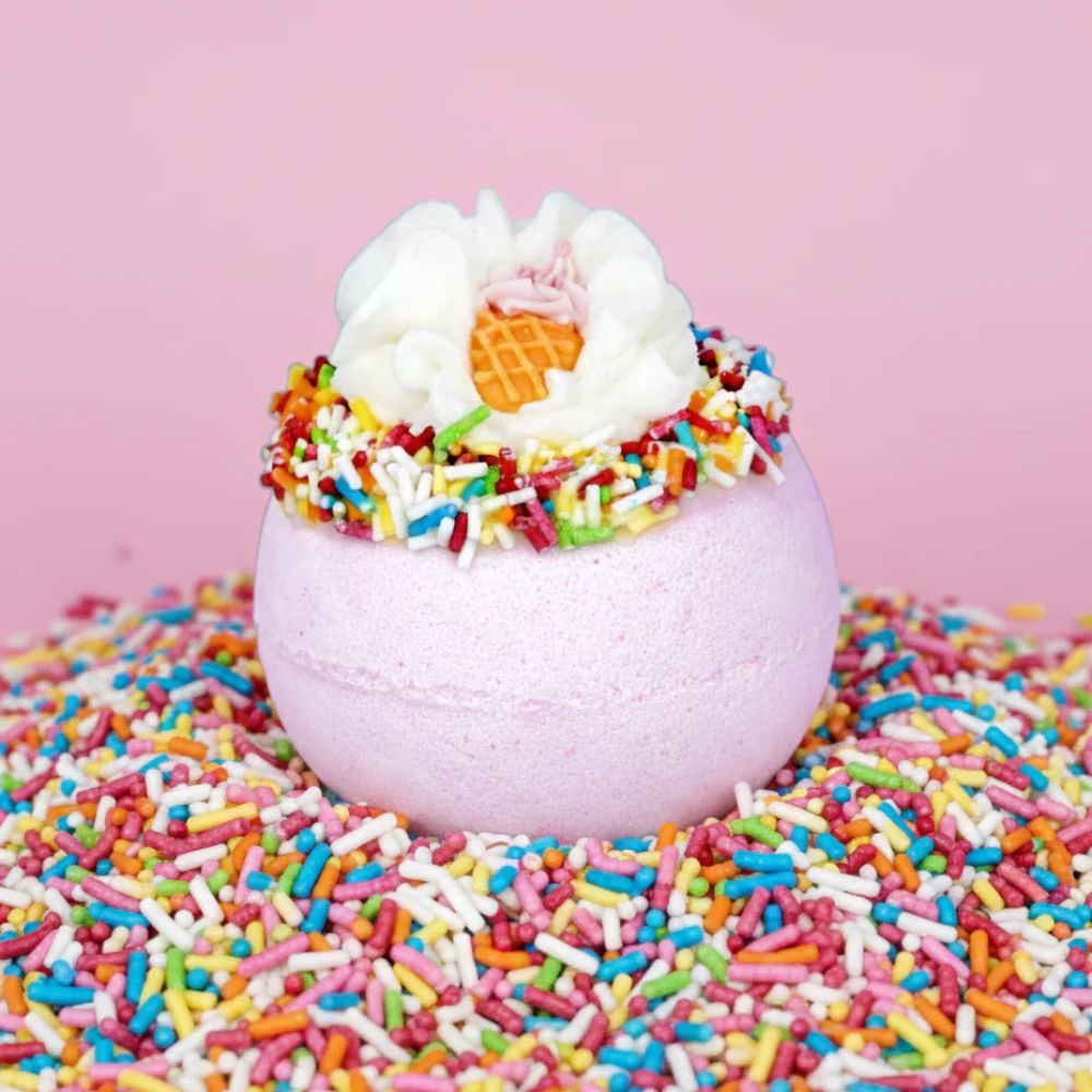 Bomb Cosmetics Scoop There It Is Bath Blaster