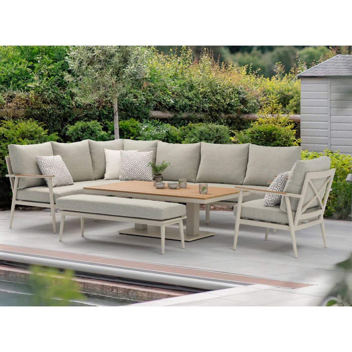 Bramblecrest Mocha RHS Wisley L Shaped Sofa with Piston Adjustable Table Bench & Sofa Chair Set