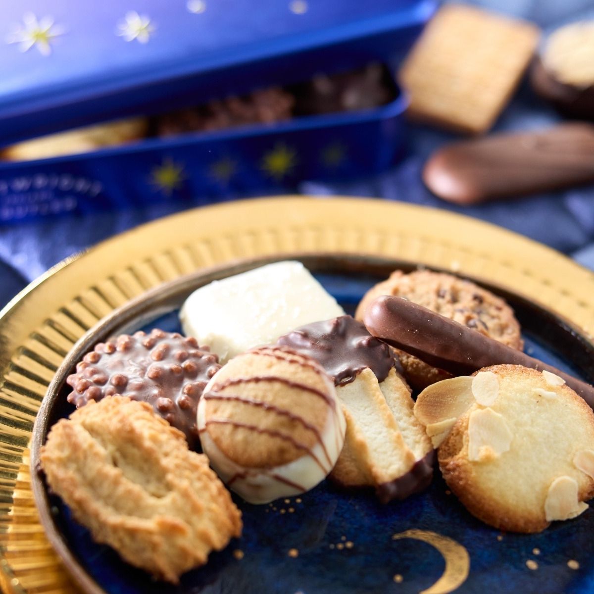 Cartwright & Butler 200g Night Before Christmas | Luxury Chocolate Biscuit Assortment Tin