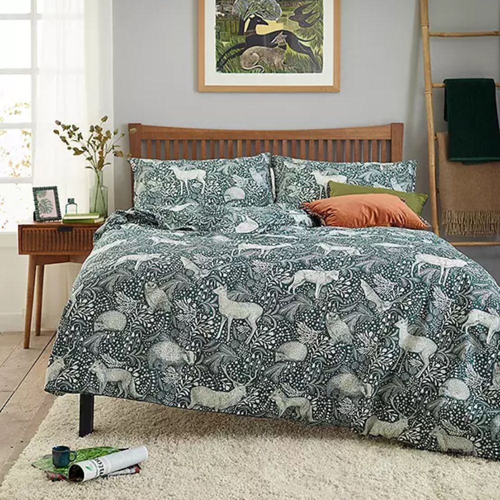 Deyongs Dark Sage Woodland Folk King Duvet Set