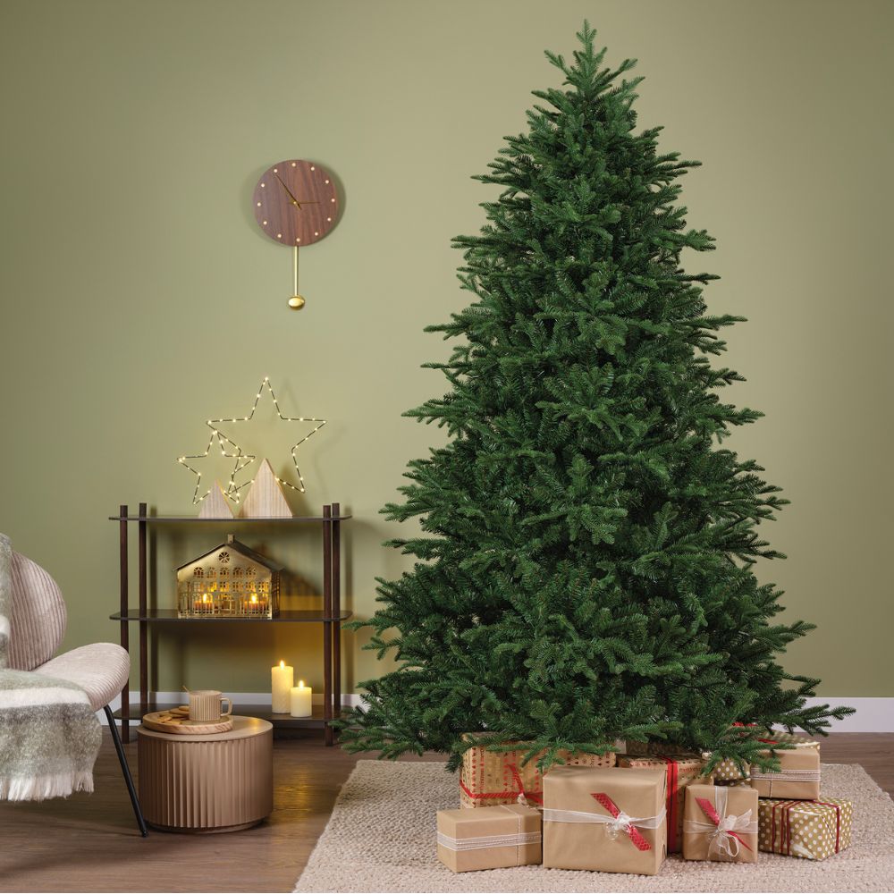 Everlands 2.1m (7ft) Andalo Fir Artificial Christmas Tree