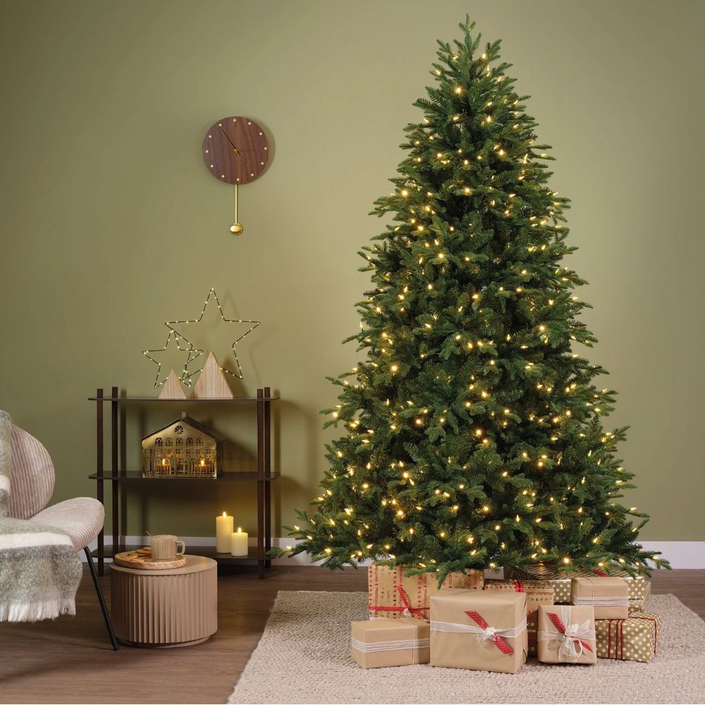 Everlands 2.1m (7ft) Andalo Fir Pre-Lit Artificial Christmas Tree
