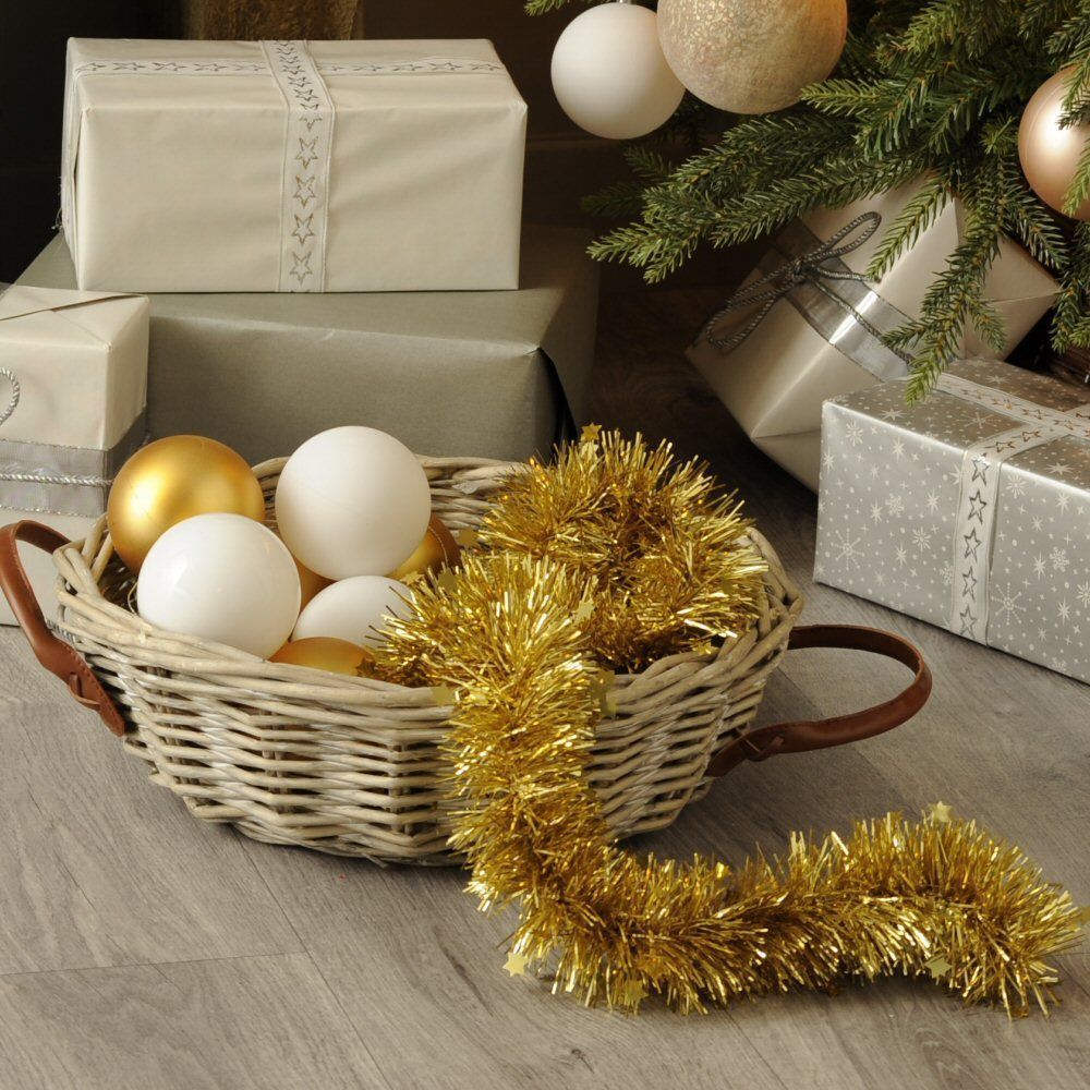 Festive 2m Gold Star Die Cut Luxury Tinsel