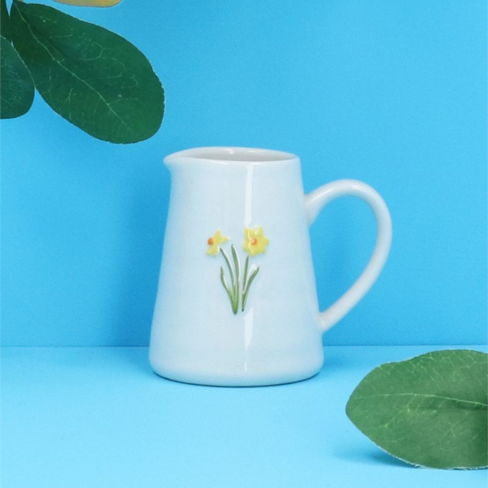 Gisela Graham 8cm Daffodil Stoneware Mini Jug