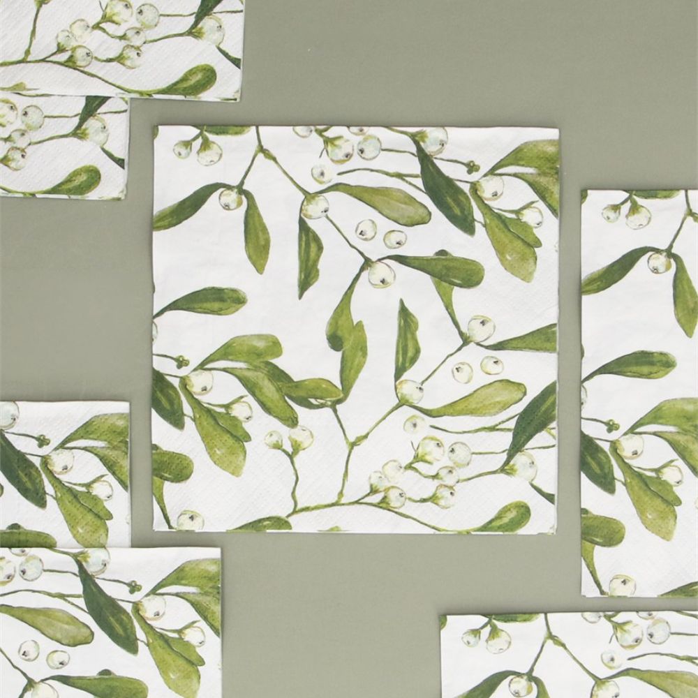Gisela Graham Pack of 20 Napkins - Mistletoe