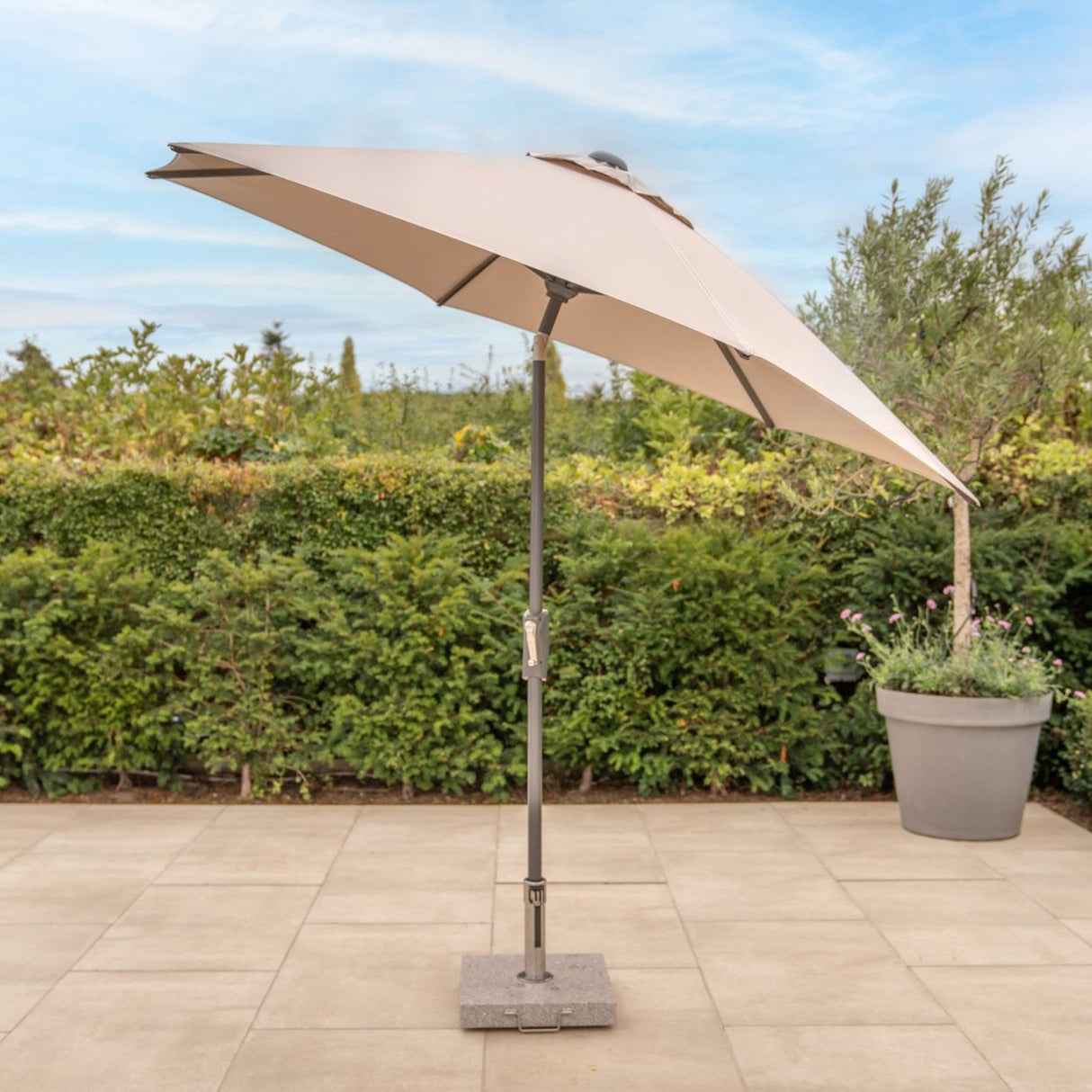 Kettler 3.0m Wind-Up Auto Tilt Parasol with Night Cover - Stone