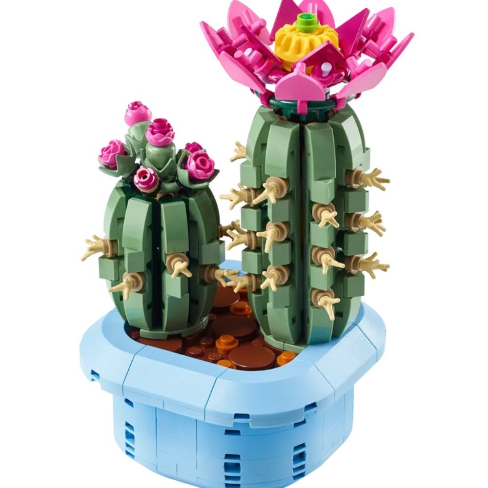 LEGO The Botanical Collection Flowering Cactus - Old Railway Line Garden Centre