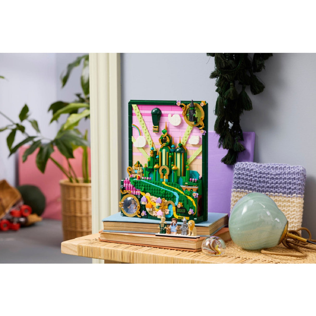 LEGO Wicked Emerald City Wall Art Set 75685