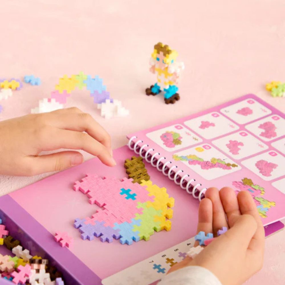 Plus Plus 125 piece Activity Pad - Fairytale Construction Kit