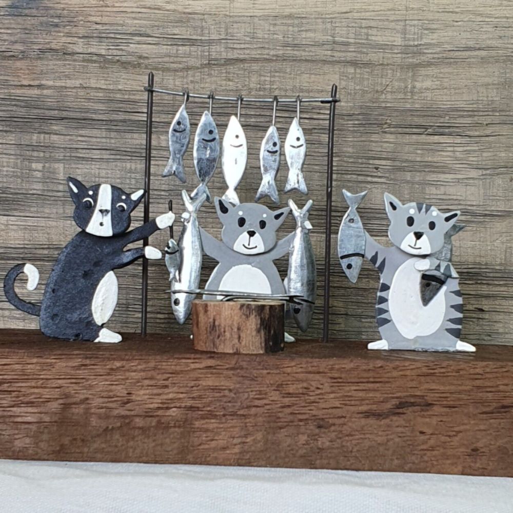 Shoeless Joe 12cm Cats at Fish Market Ornament - Old Railway Line Garden Centre
