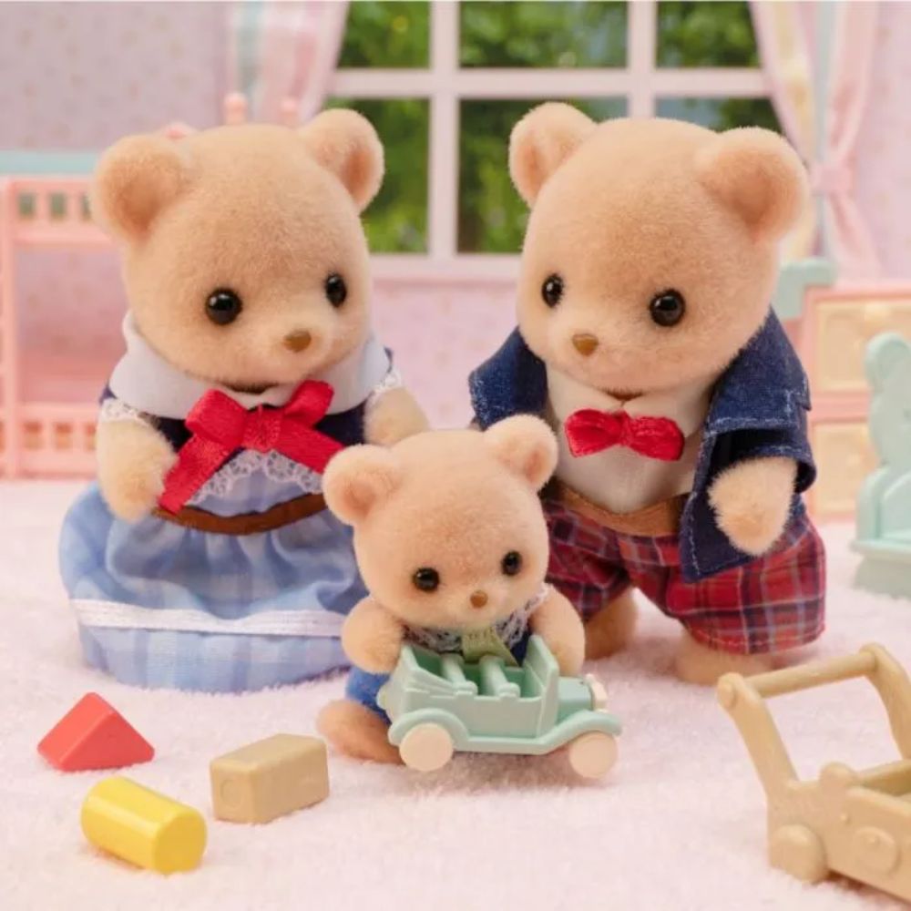 Sylvanian Families Biscuit Bear Family - Old Railway Line Garden Centre