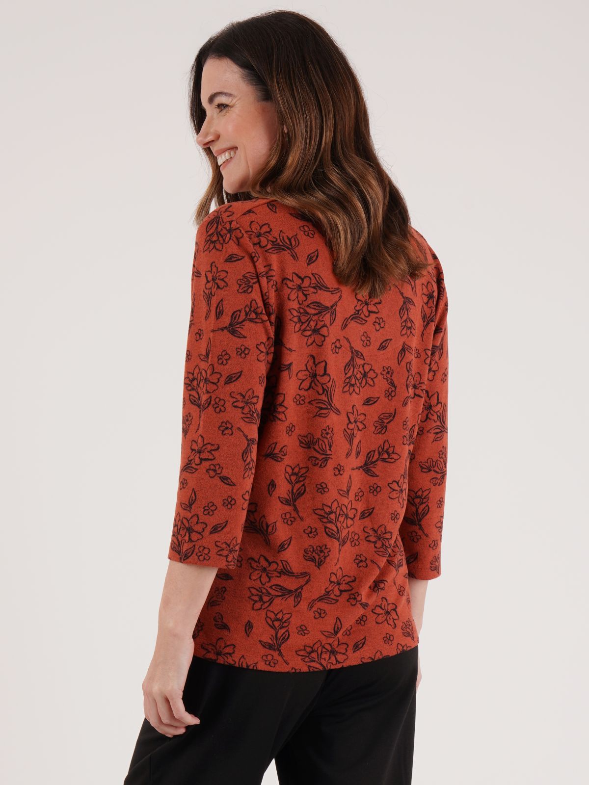TIGI 10/12 Burnt Orange Line Floral Print High Back V-neck Top - T25-14B