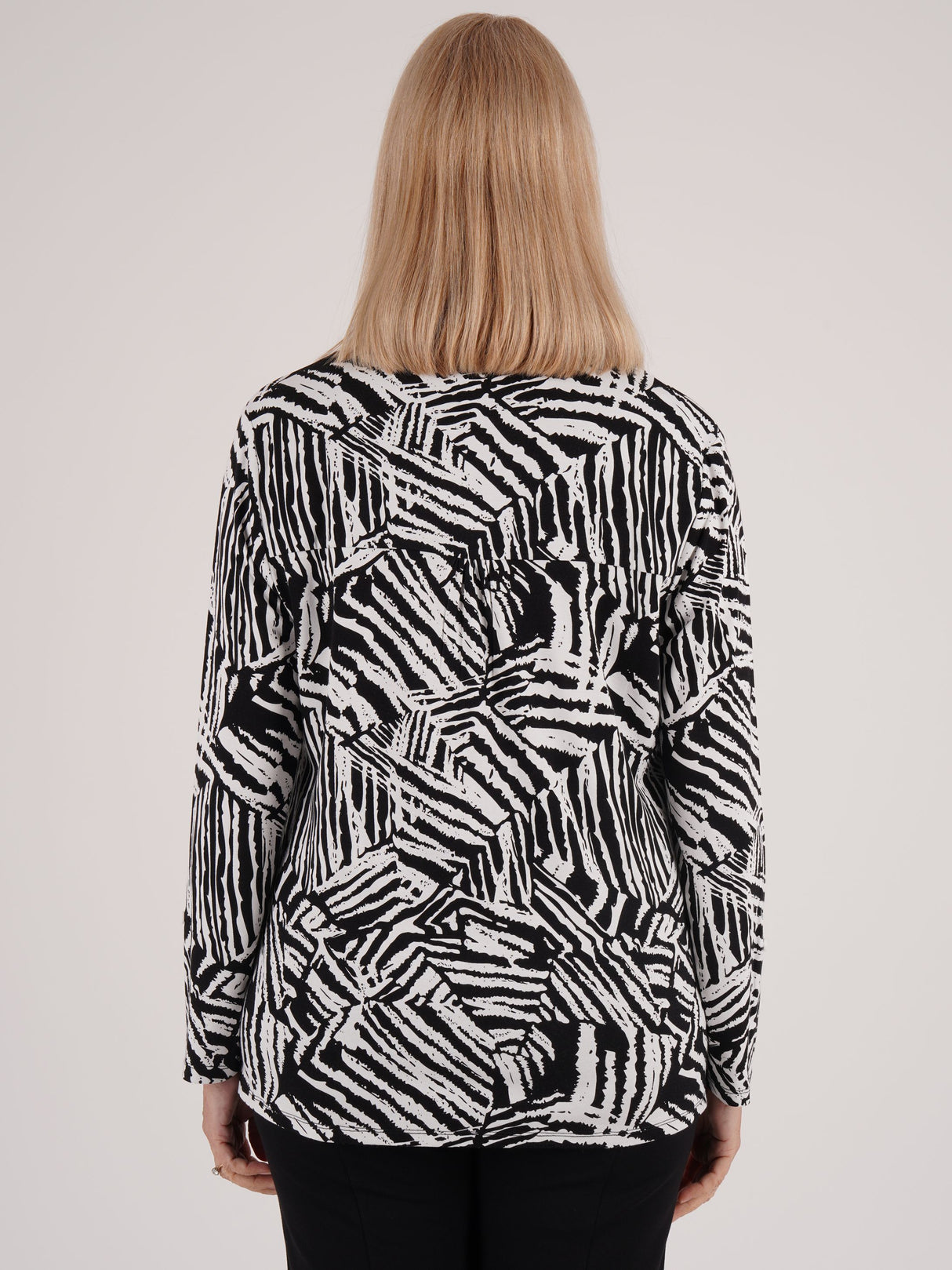 TIGI 14/16 Black/White Zebra Notch Top - T25-31D