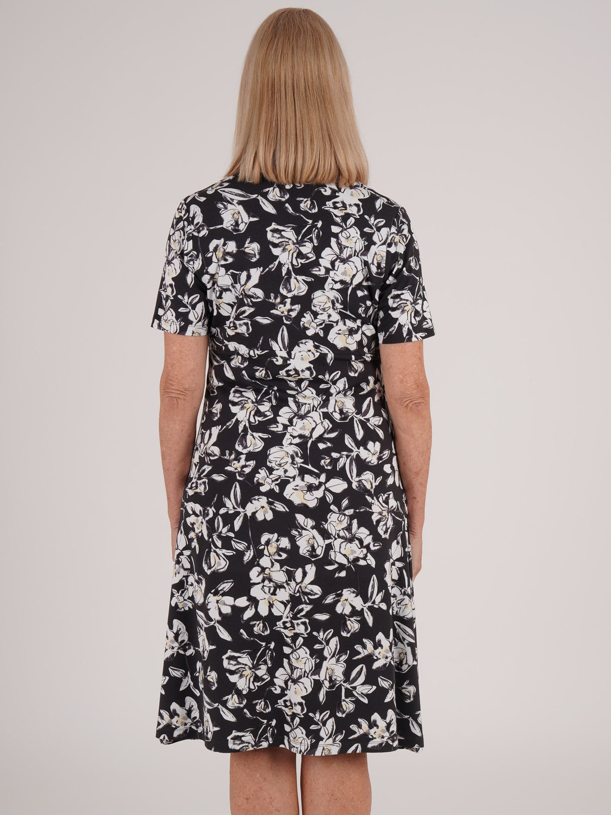 TIGI 10/12 Charcoal Floral All-over-print V Neck Dress - T25-31E