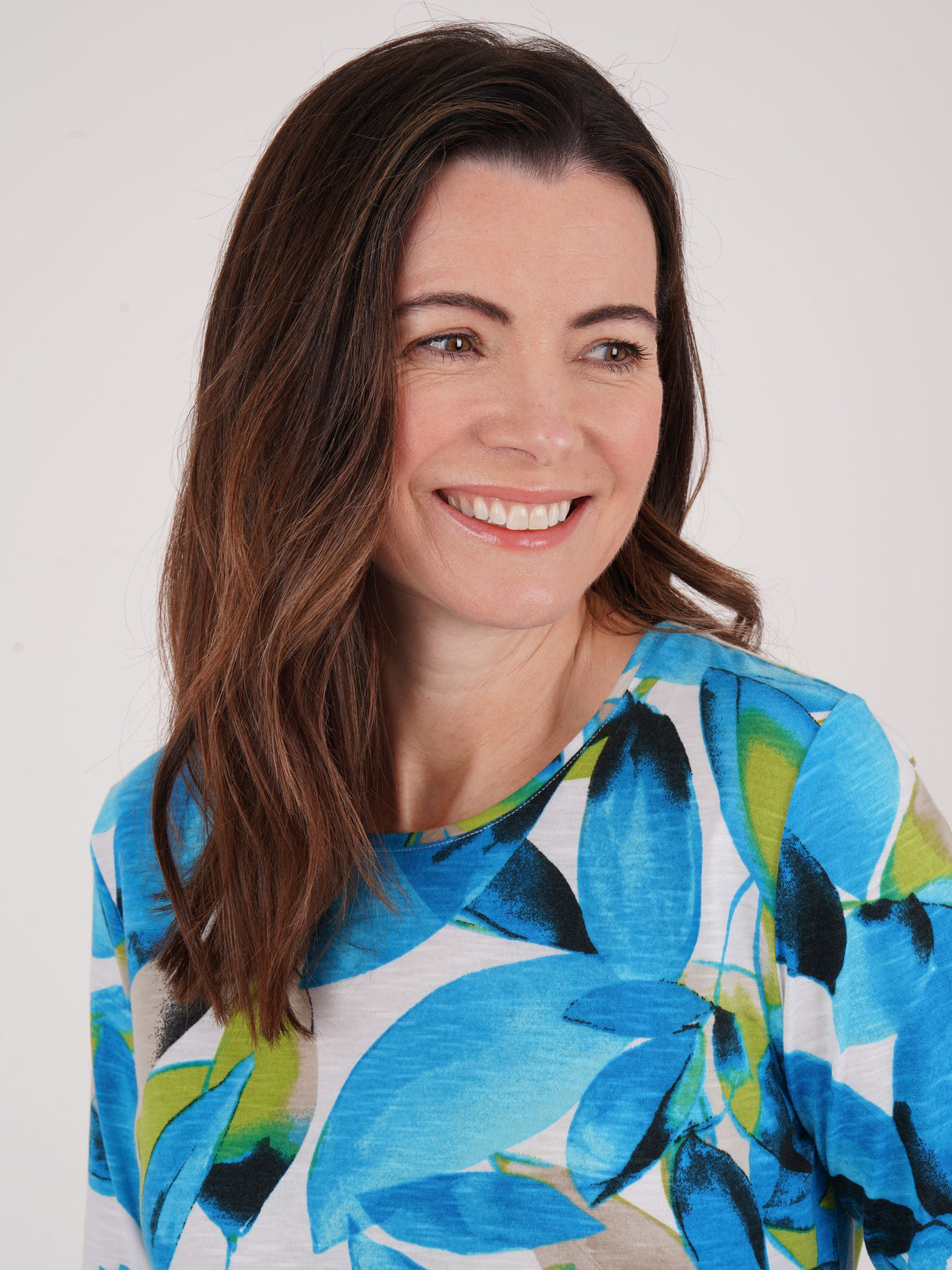 TIGI 14/16 Blue/Green Patch Leaf Print Top - T25-34B