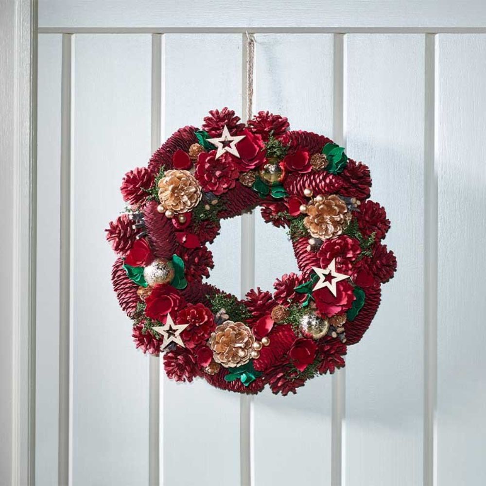 Three Kings 30cm Red Festive Fir Wreath