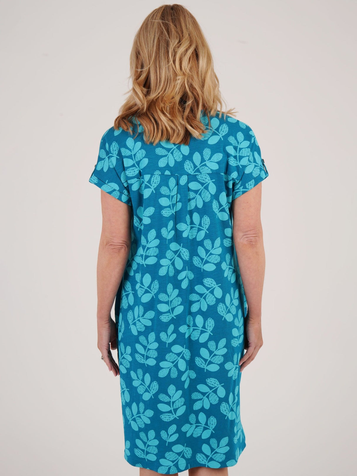 TIGI 14/16 Teal Mod Eco Leaf Dress - T25 - 43E - Old Railway Line Garden Centre